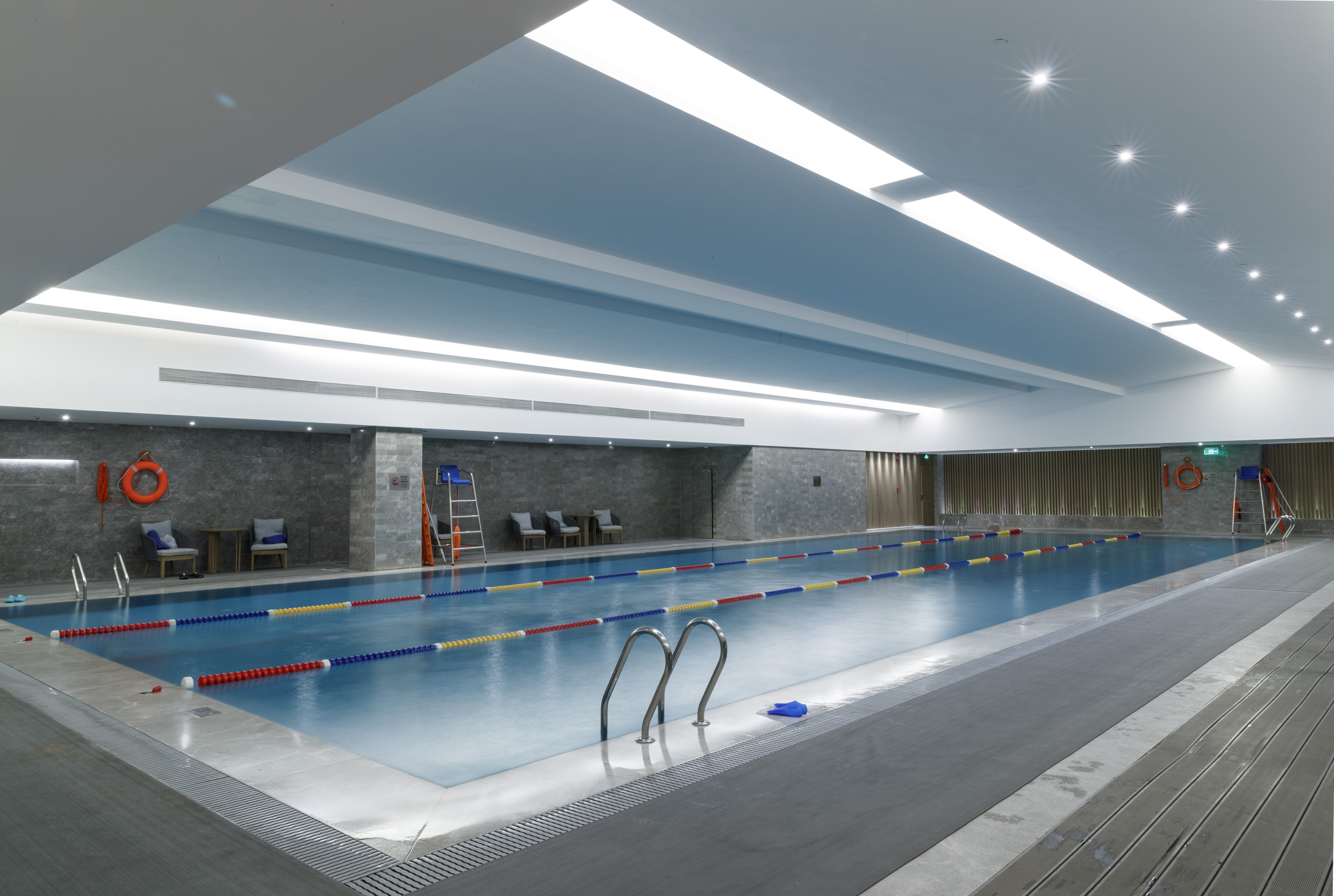 Revolutionizing Pool Heating with Monobloc DC Inverter Heat Pumps
